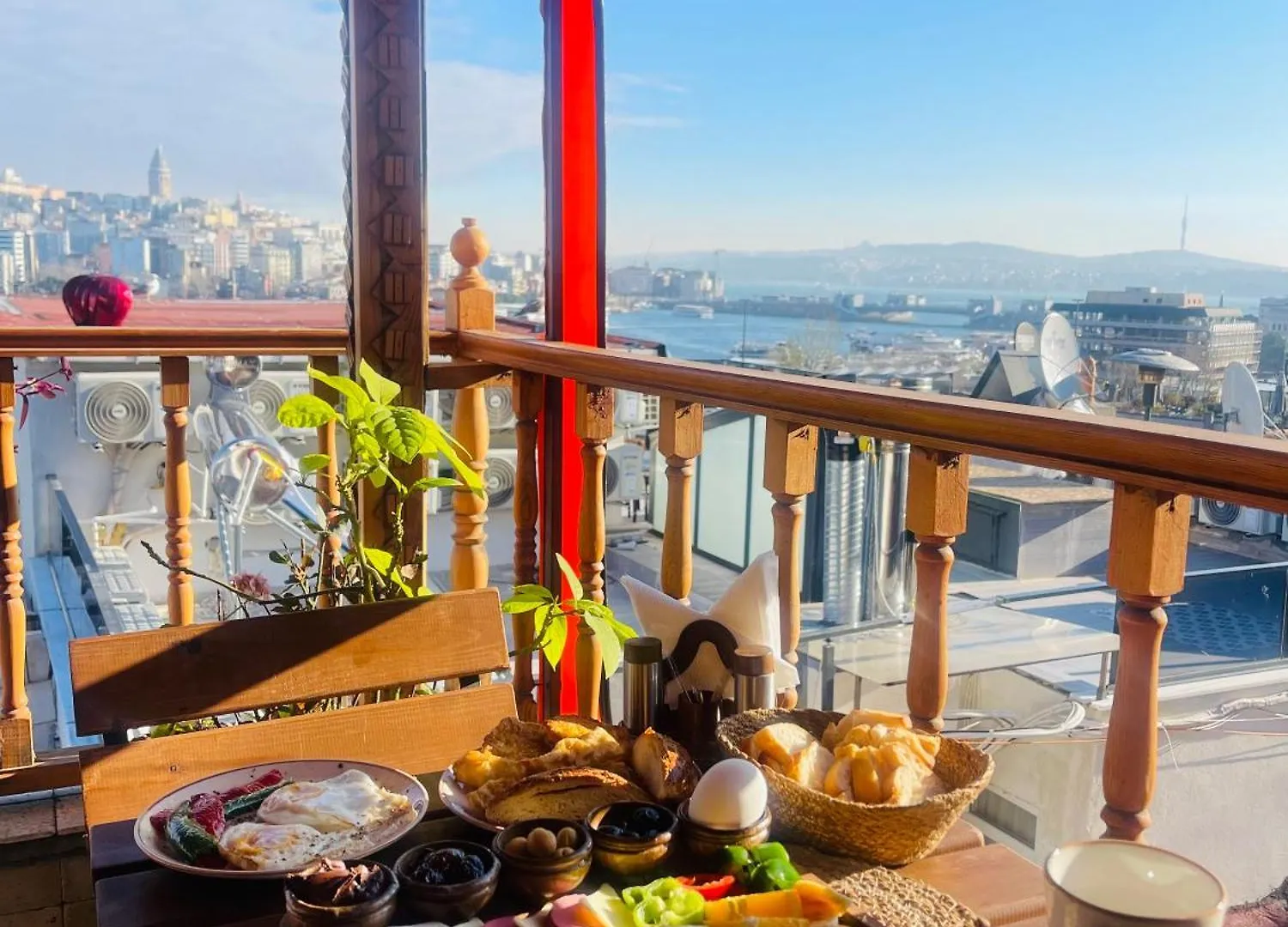 The Astra Hotel Estambul