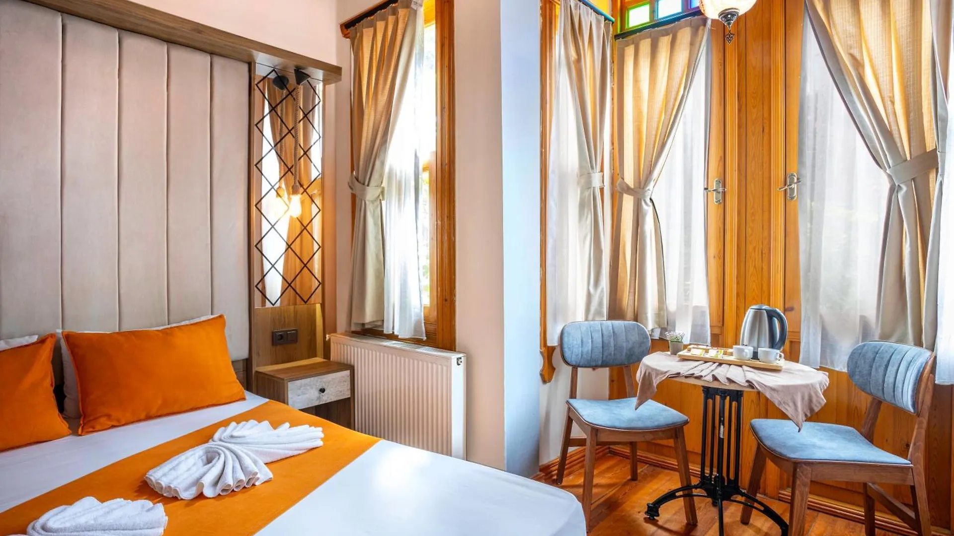 The Astra Hotel Estambul